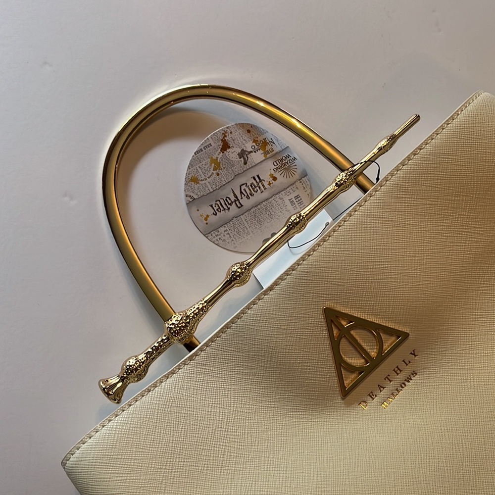 NWT Harry Potter Deathly Hallows Elder Wand Purse